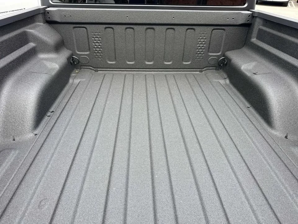2026 Jeep JT Gladiator - Image 4 of 20
