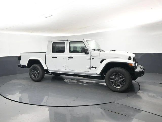 2026 Jeep JT Gladiator - Image 10 of 19