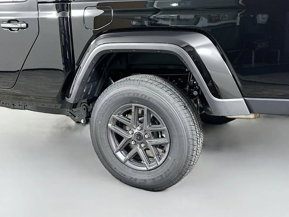 2026 Jeep JT Gladiator - Image 12 of 20
