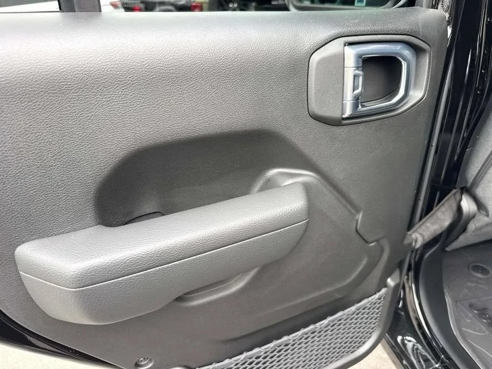 2026 Jeep JT Gladiator - Image 8 of 20