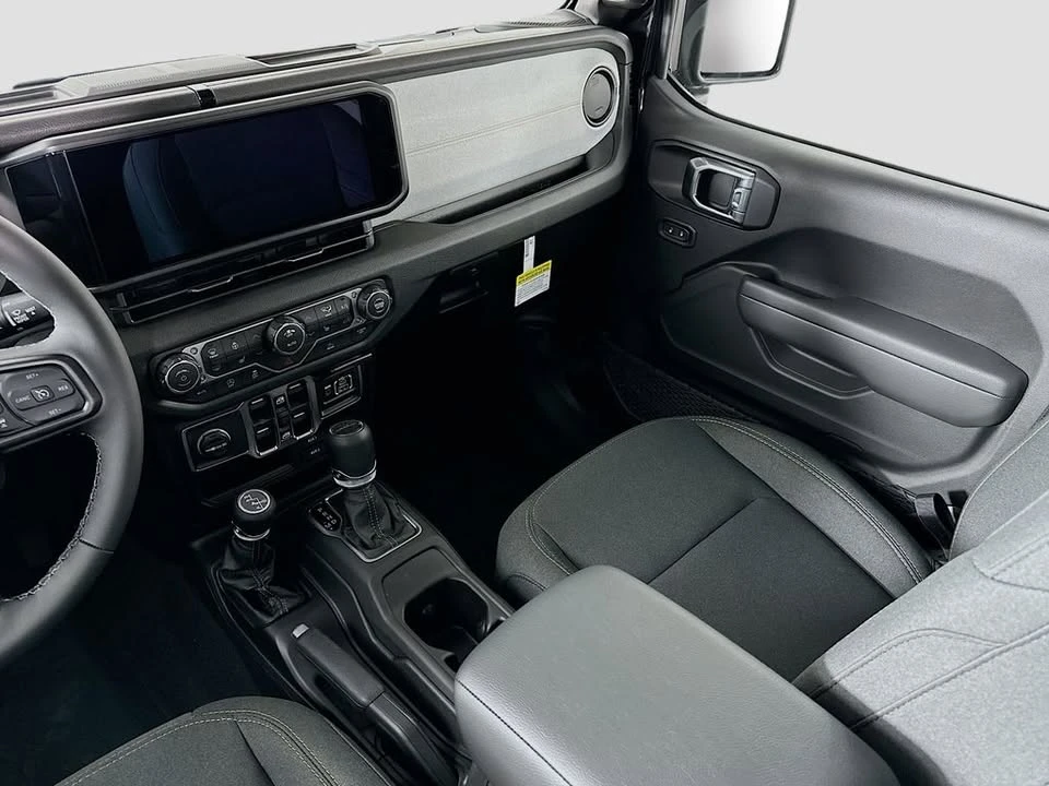 2026 Jeep JT Gladiator - Image 19 of 20