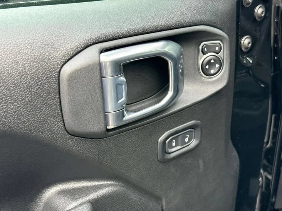 2026 Jeep JT Gladiator - Image 19 of 20