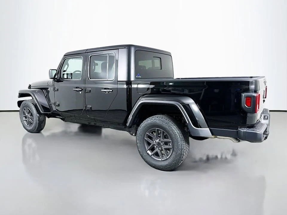 2026 Jeep JT Gladiator - Image 10 of 20