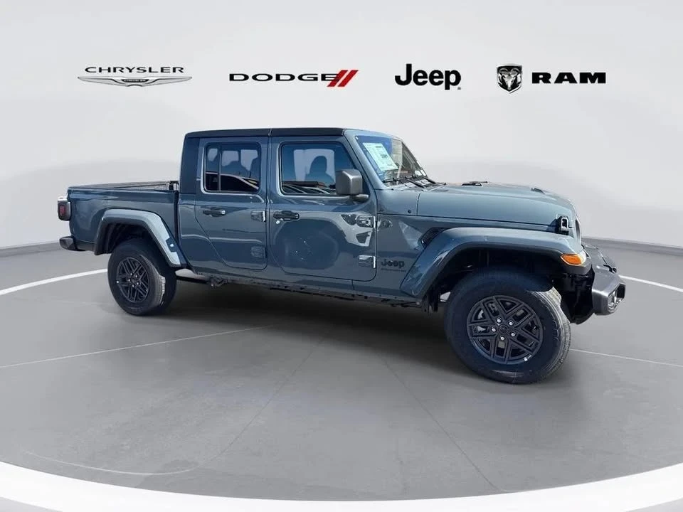 2026 Jeep JT Gladiator - Image 2 of 20