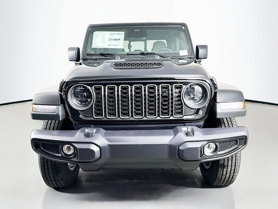 2026 Jeep JT Gladiator - Image 2 of 20