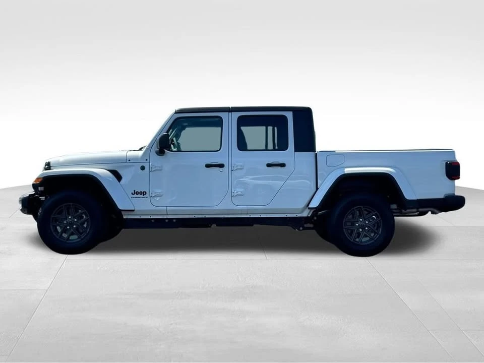2026 Jeep JT Gladiator - Image 4 of 20