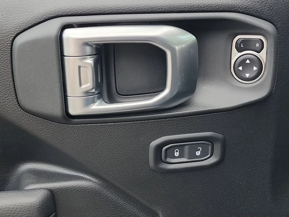 2026 Jeep JT Gladiator - Image 12 of 20