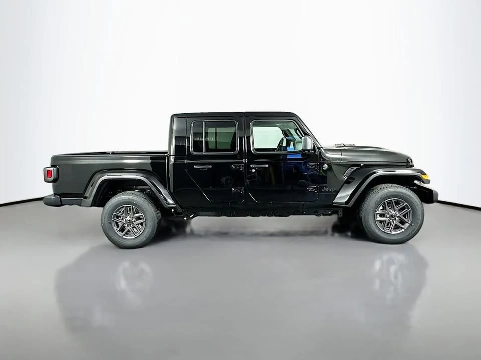2026 Jeep JT Gladiator - Image 8 of 20