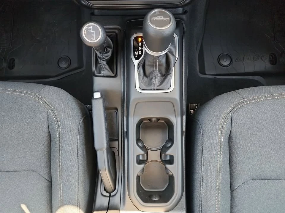 2026 Jeep JT Gladiator - Image 17 of 20