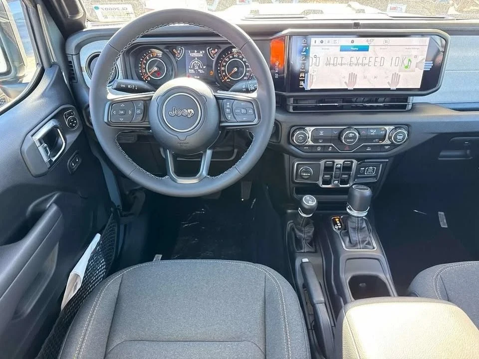 2026 Jeep JT Gladiator - Image 11 of 20