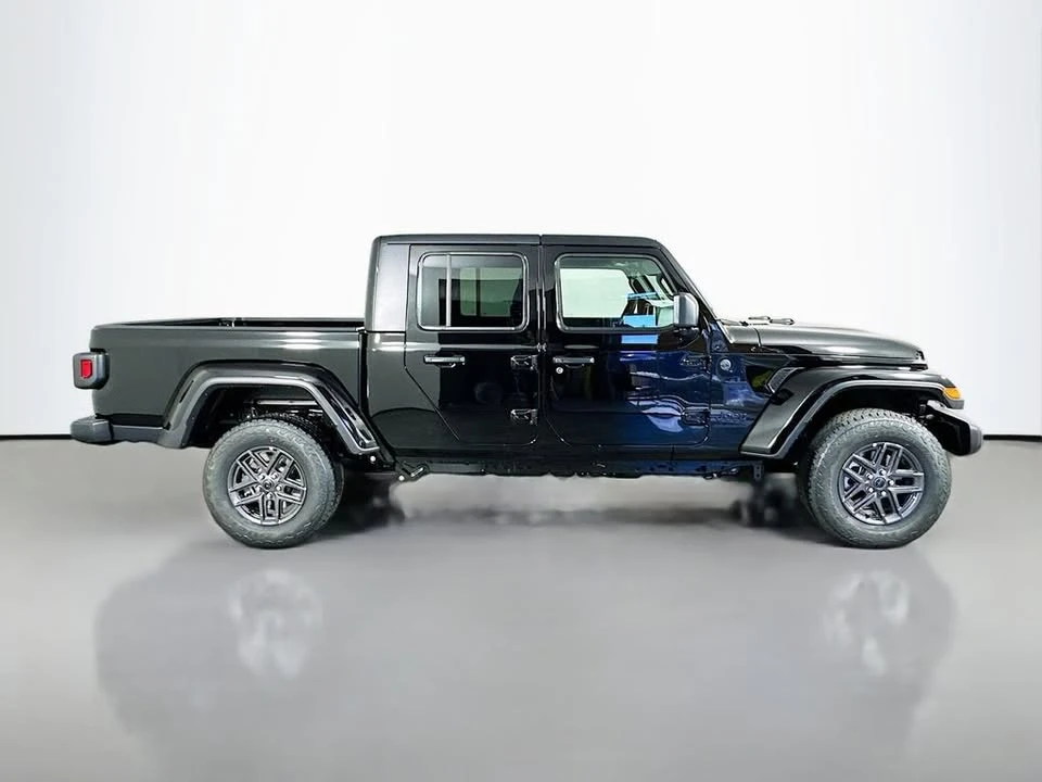 2026 Jeep JT Gladiator - Image 8 of 20