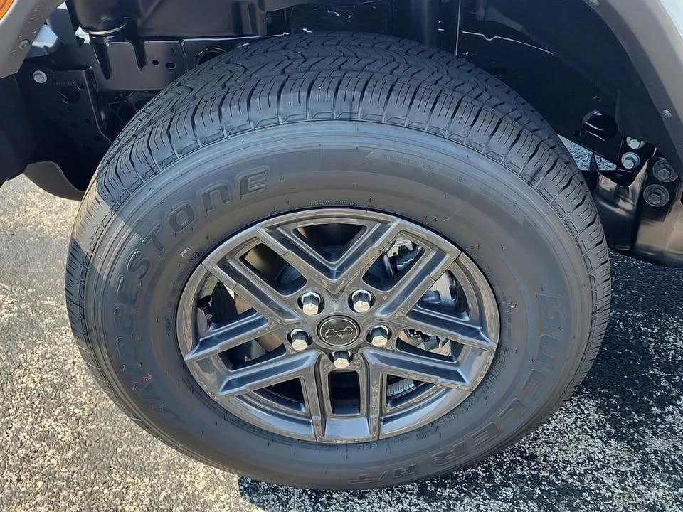 2026 Jeep JT Gladiator - Image 9 of 20
