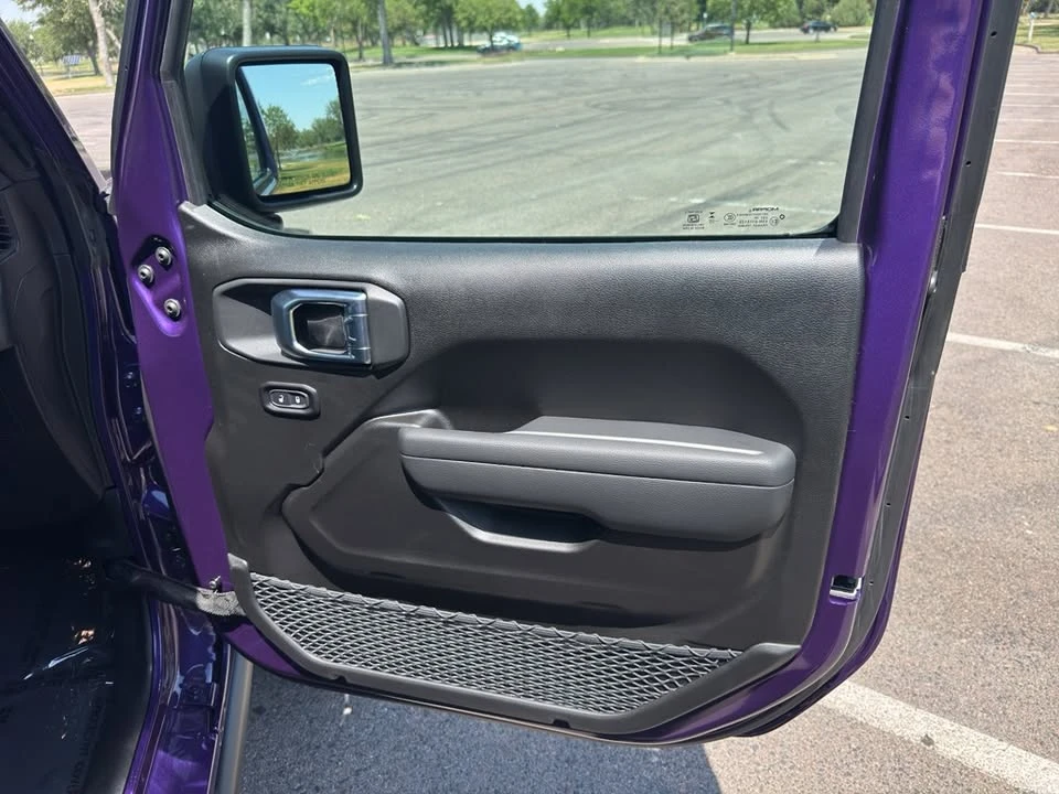 2026 Jeep JT Gladiator - Image 9 of 20