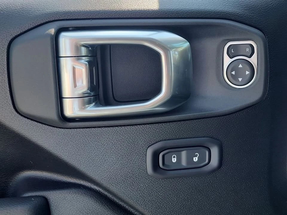 2026 Jeep JT Gladiator - Image 12 of 20