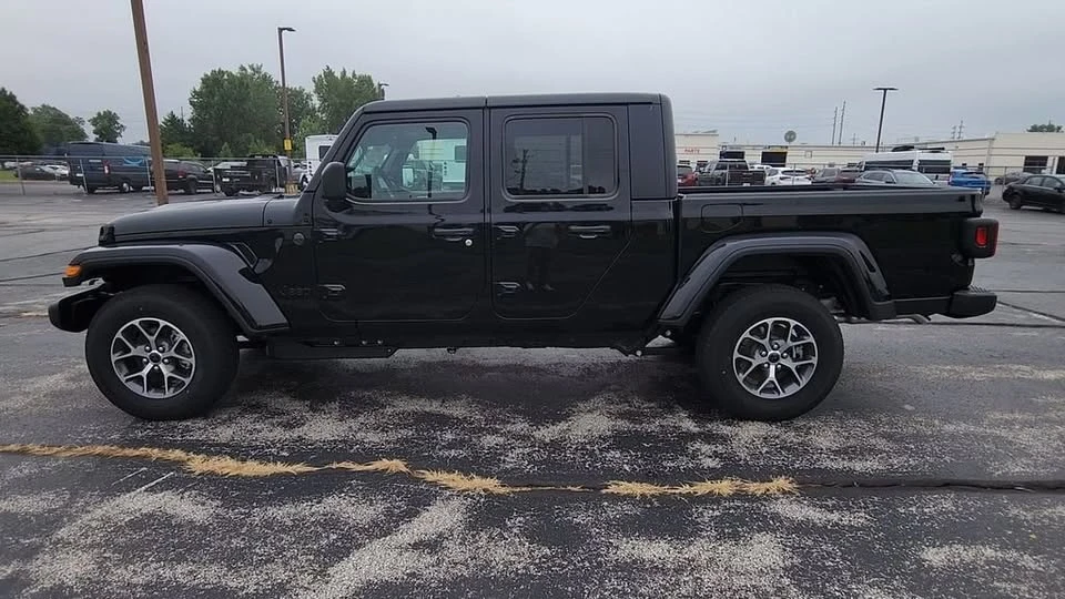 2026 Jeep JT Gladiator - Image 4 of 20