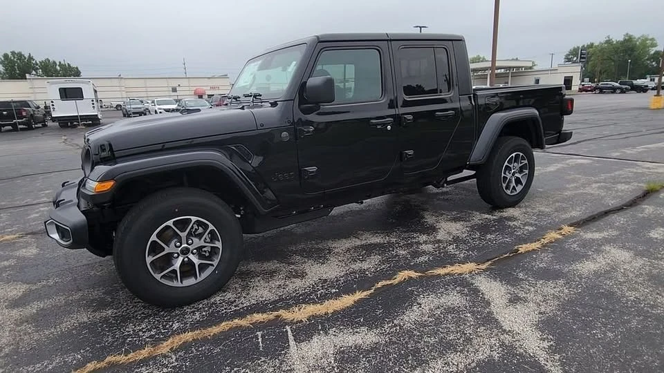 2026 Jeep JT Gladiator - Image 3 of 20