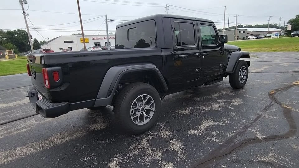 2026 Jeep JT Gladiator - Image 7 of 20