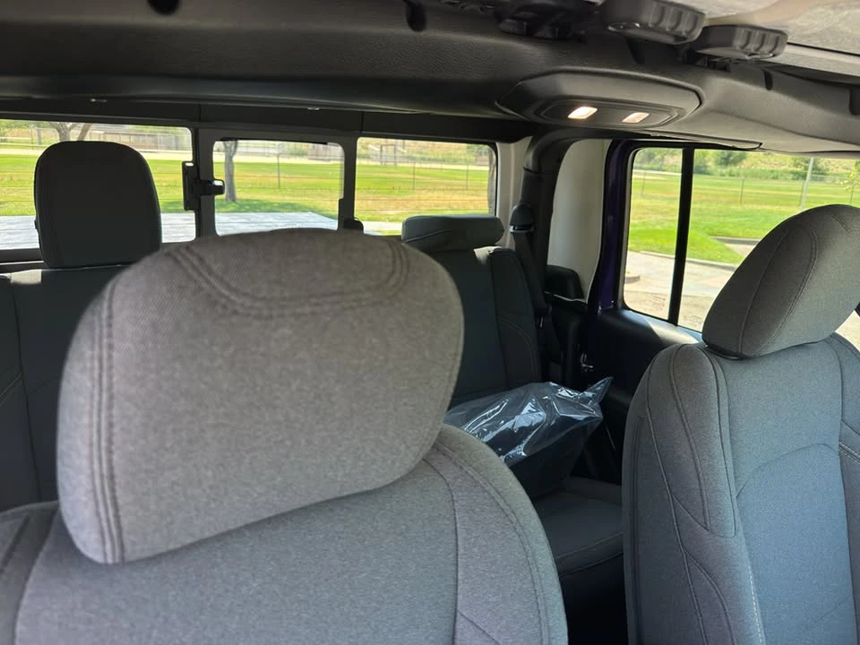 2026 Jeep JT Gladiator - Image 12 of 20