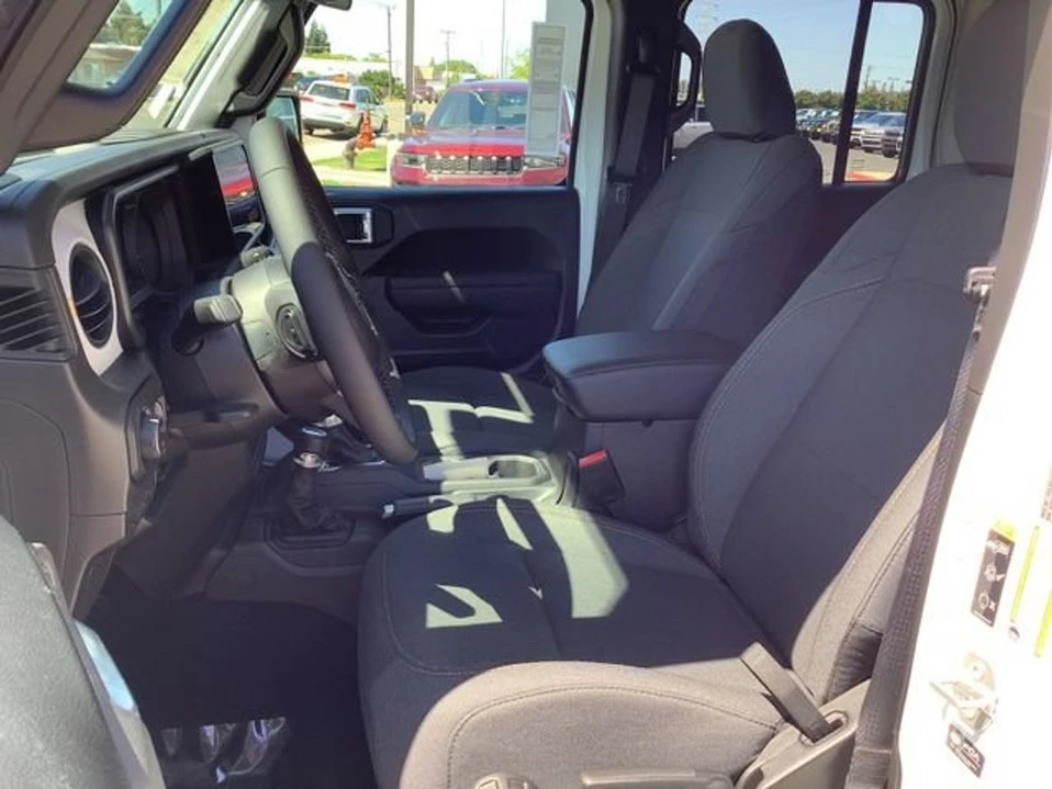 2026 Jeep JT Gladiator - Image 7 of 9