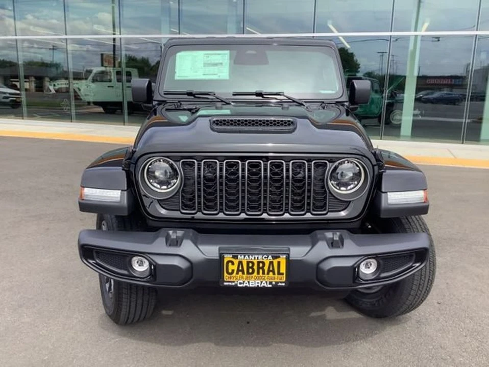 2026 Jeep JT Gladiator - Image 3 of 9