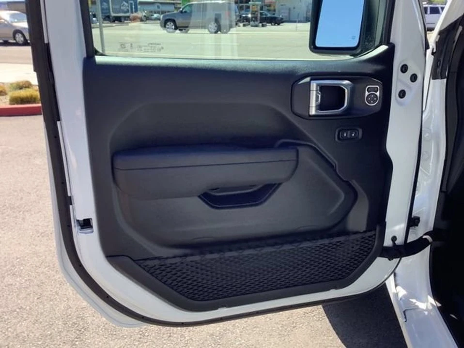2026 Jeep JT Gladiator - Image 8 of 9