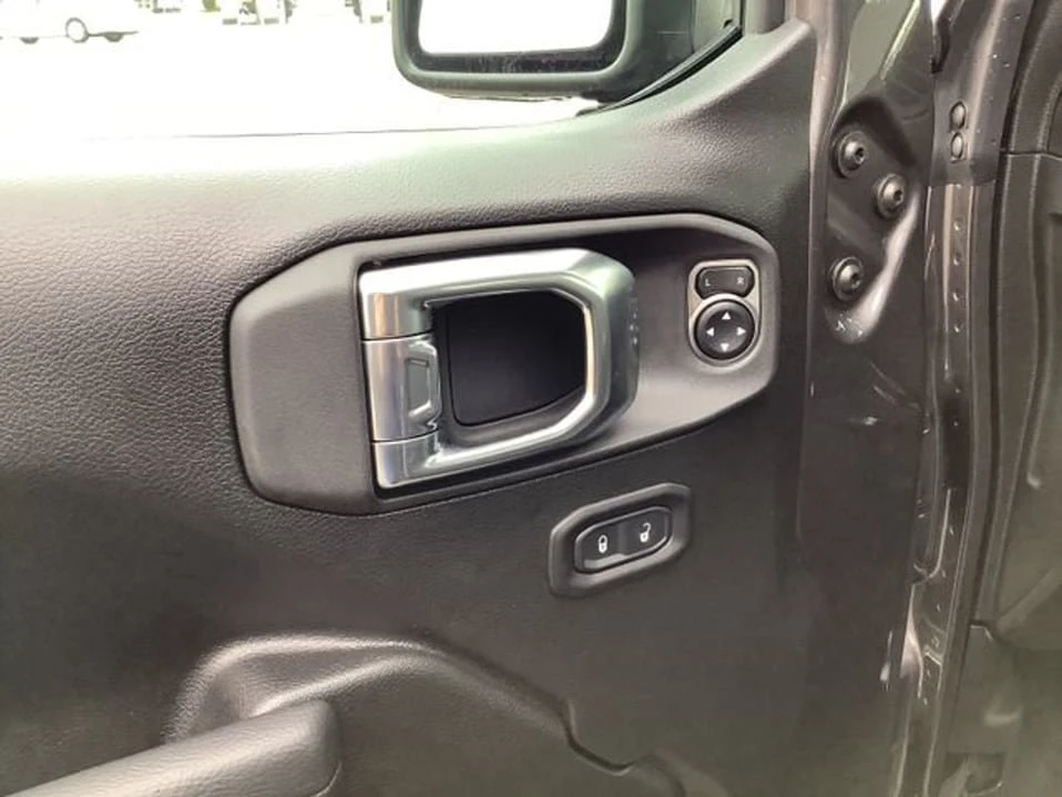 2026 Jeep JT Gladiator - Image 7 of 9