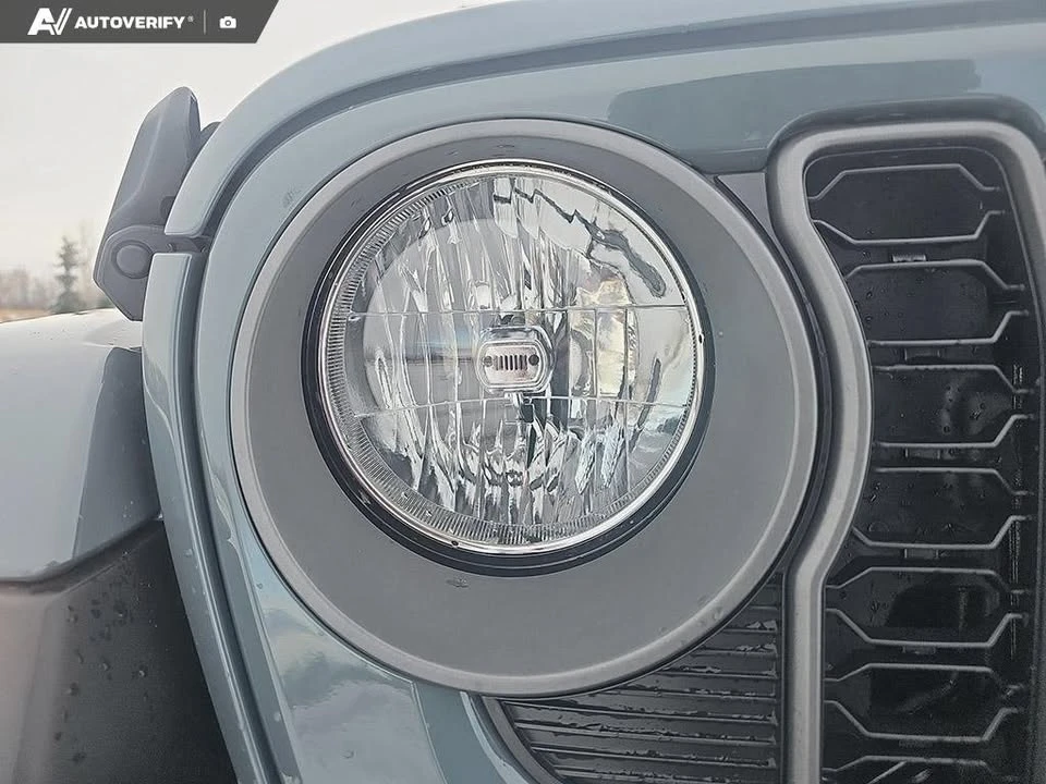 2026 Jeep JT Gladiator - Image 12 of 20