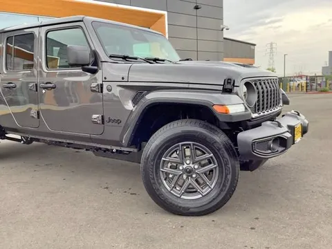2026 Jeep Gladiator Sport S