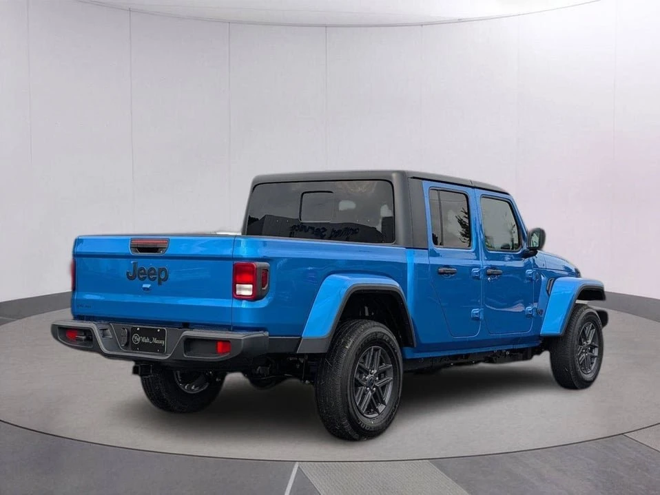 2026 Jeep JT Gladiator - Image 6 of 10
