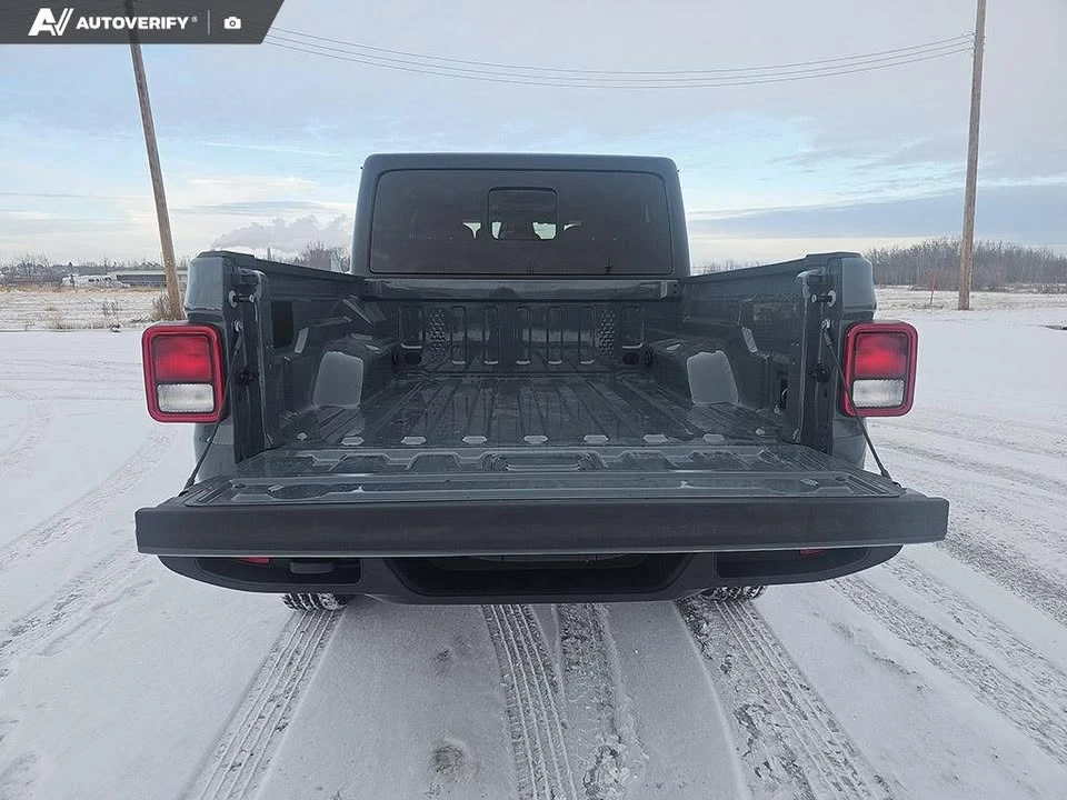 2026 Jeep JT Gladiator - Image 7 of 20