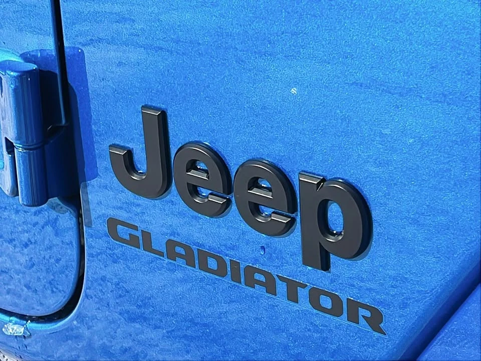 2026 Jeep JT Gladiator - Image 8 of 16