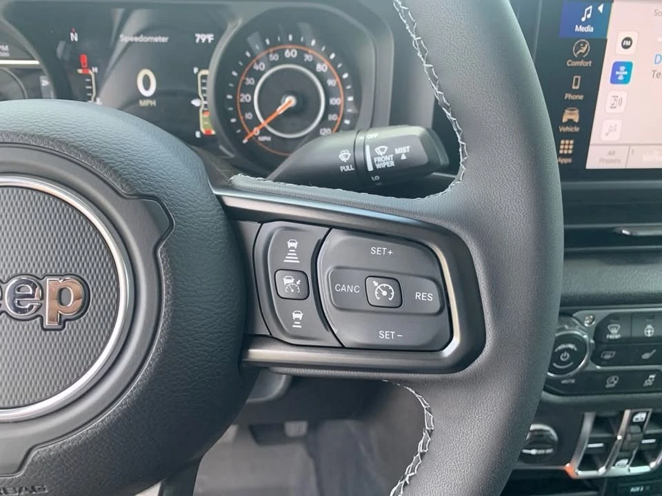 2026 Jeep JT Gladiator - Image 17 of 20