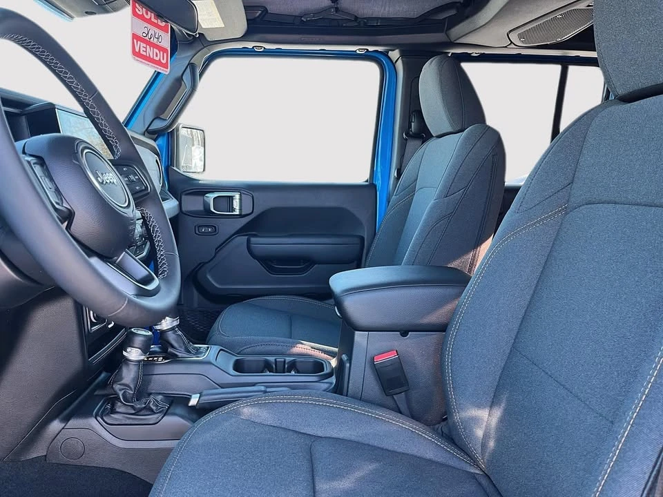 2026 Jeep JT Gladiator - Image 11 of 20