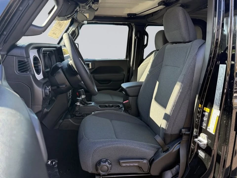2026 Jeep JT Gladiator - Image 11 of 20