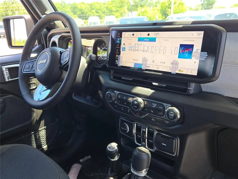 2026 Jeep JT Gladiator - Image 7 of 20
