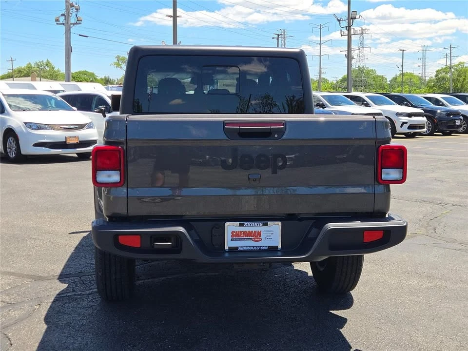 2026 Jeep JT Gladiator - Image 14 of 20