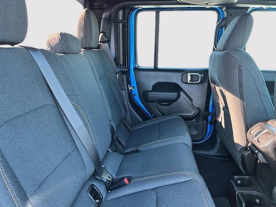 2026 Jeep JT Gladiator - Image 13 of 20