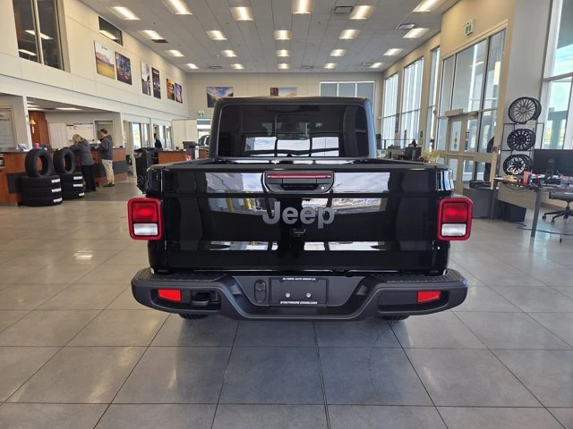 2026 Jeep JT Gladiator - Image 4 of 17
