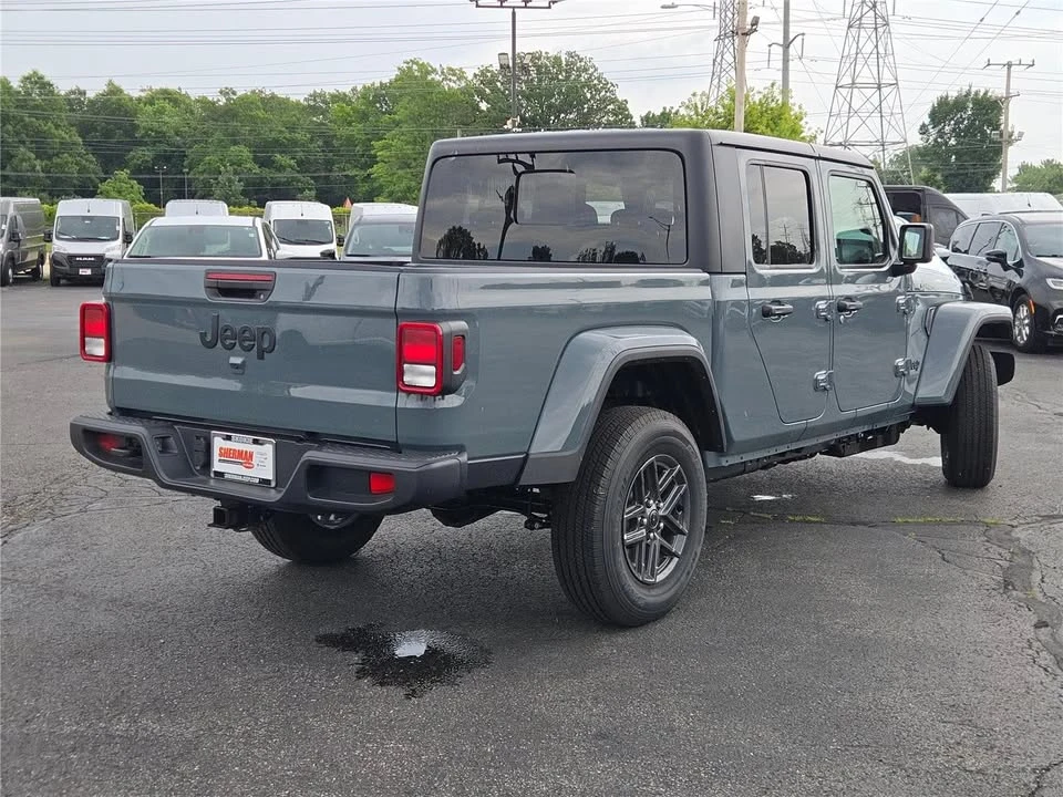 2026 Jeep JT Gladiator - Image 17 of 20