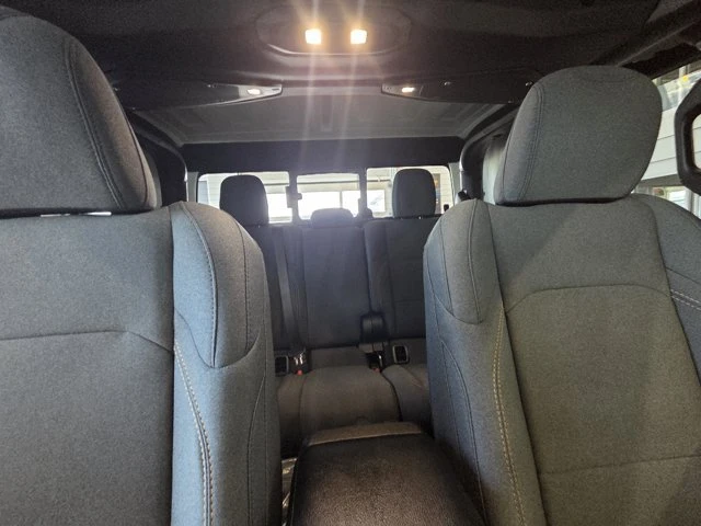 2026 Jeep JT Gladiator - Image 17 of 17