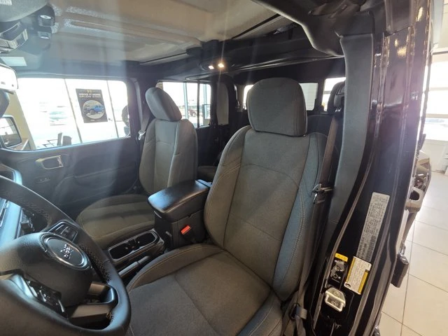 2026 Jeep JT Gladiator - Image 10 of 17