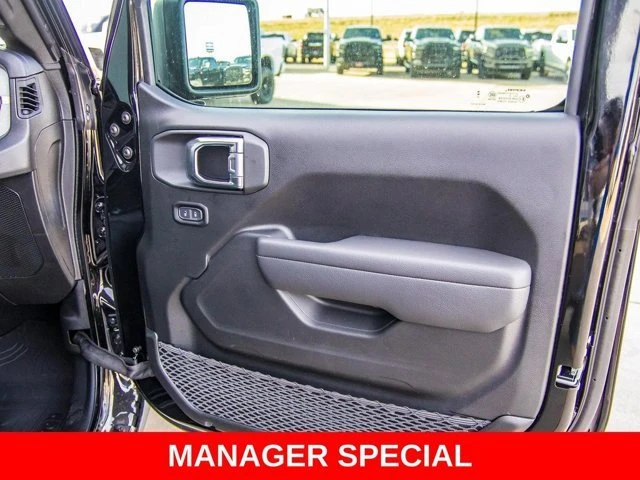 2026 Jeep JT Gladiator - Image 16 of 20