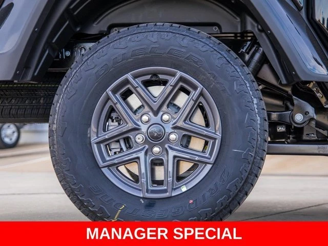 2026 Jeep JT Gladiator - Image 9 of 20