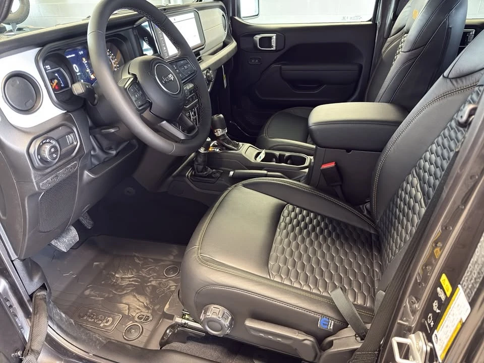 2026 Jeep JT Gladiator - Image 20 of 20