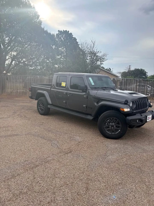 2026 Jeep JT Gladiator - Image 4 of 6