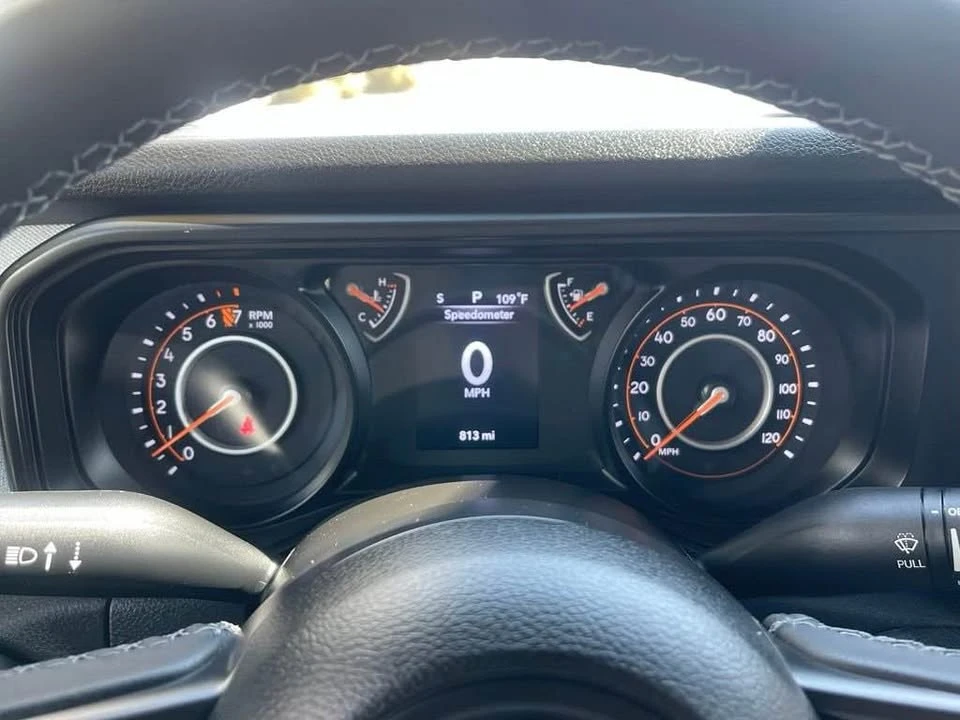 2026 Jeep JT Gladiator - Image 10 of 11