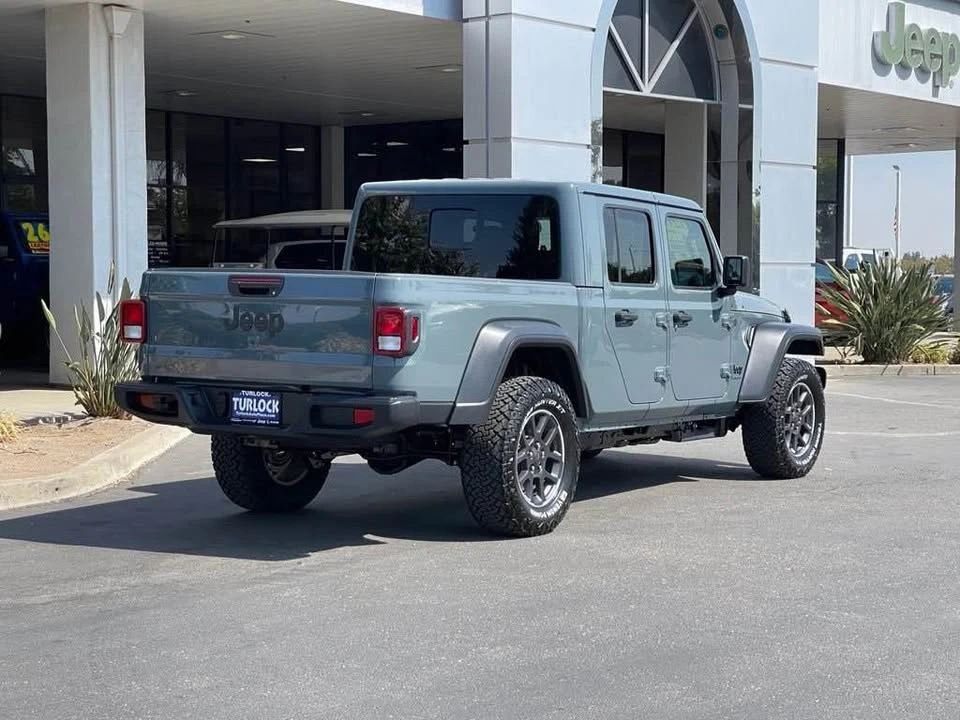 2026 Jeep JT Gladiator - Image 3 of 11