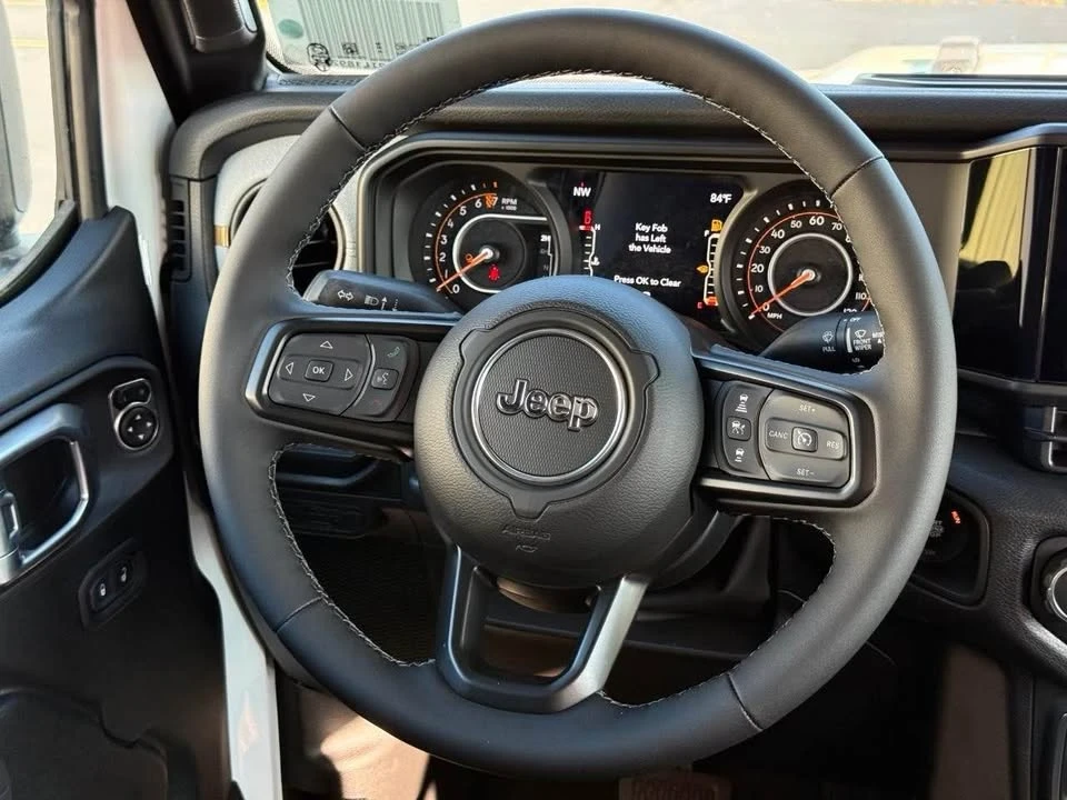 2026 Jeep JT Gladiator - Image 5 of 7
