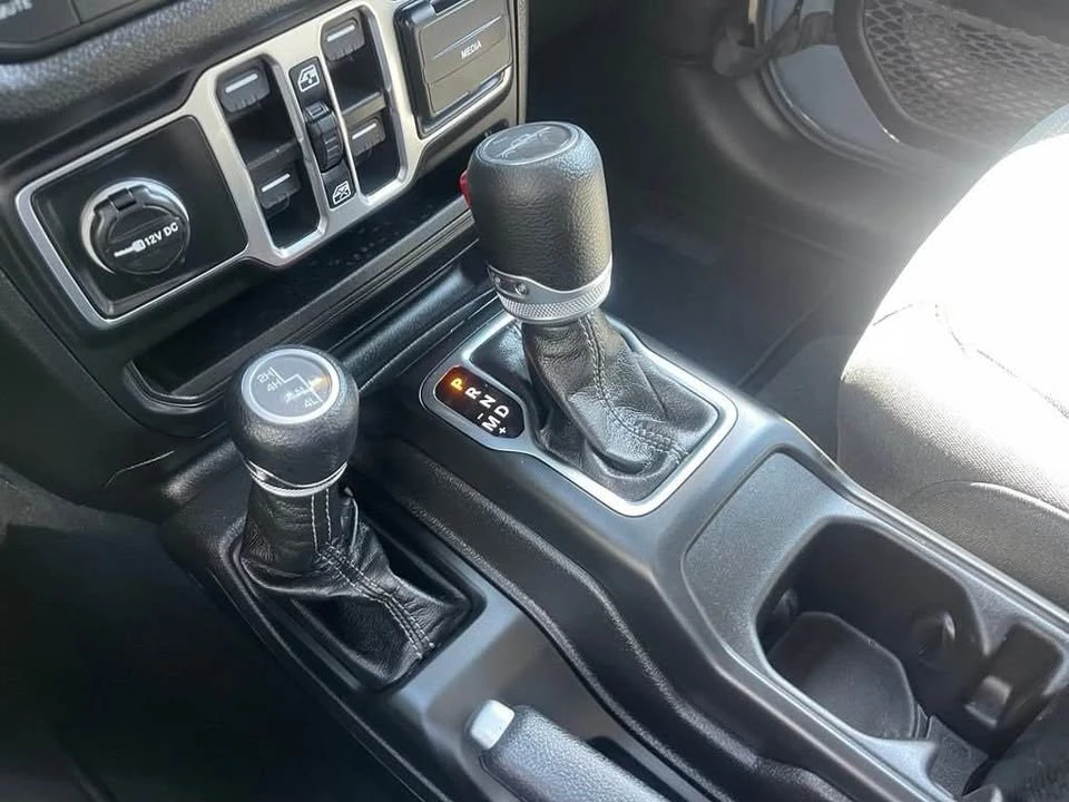 2026 Jeep JT Gladiator - Image 8 of 11