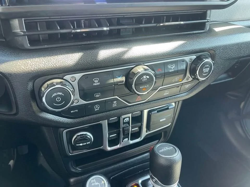 2026 Jeep JT Gladiator - Image 7 of 11